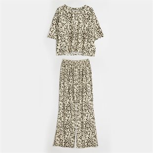 Avon Lounge-Set mit Leoparden-Print